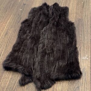 Dolce Cabo Faux Fur Vest in Charcoal